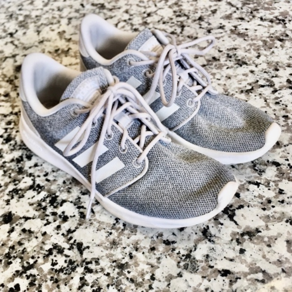 Adidas White and Gray Cloudfoam Tennis Shoes Sz 7